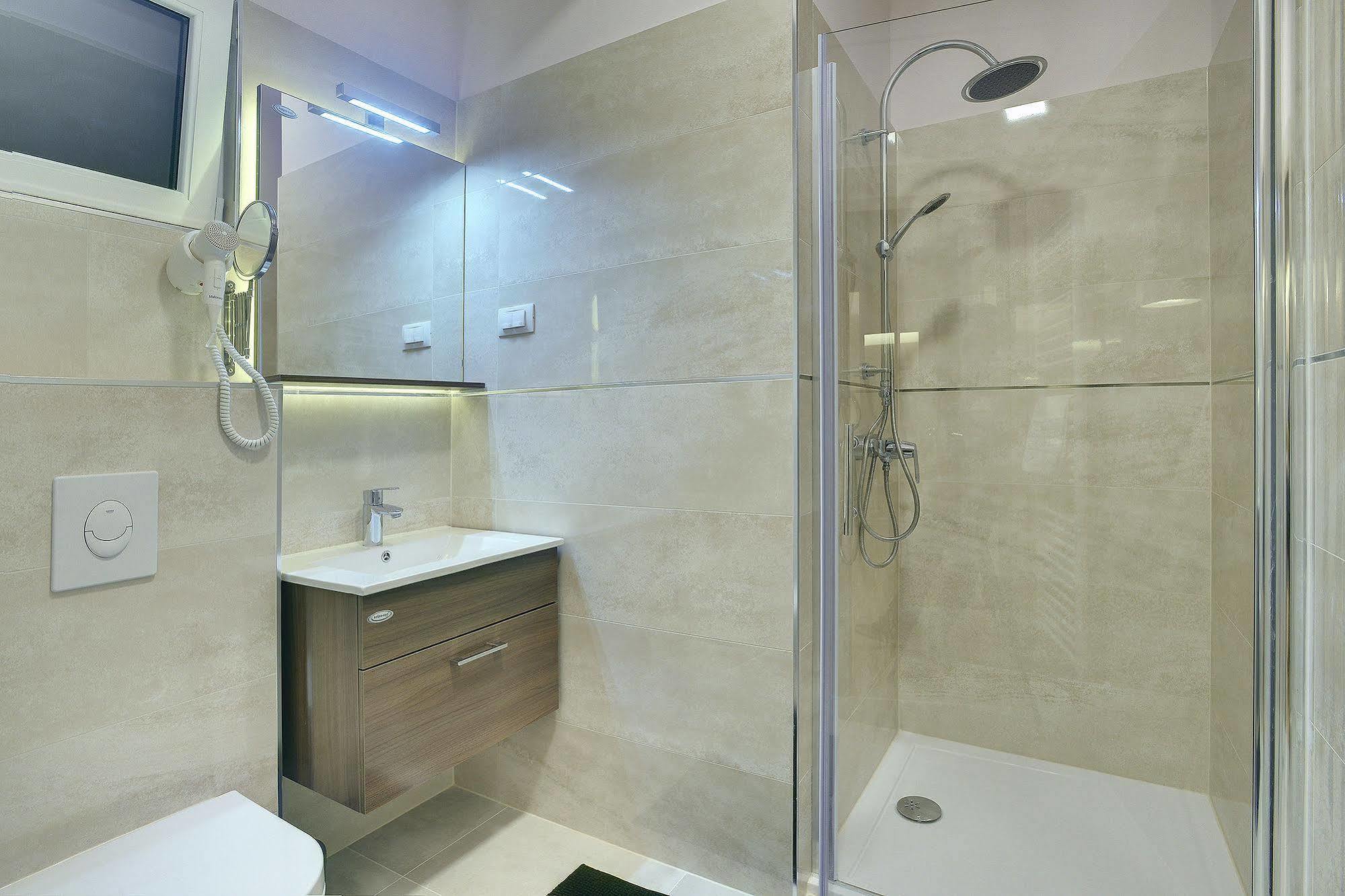 Apartma D&a Center With Free Parking